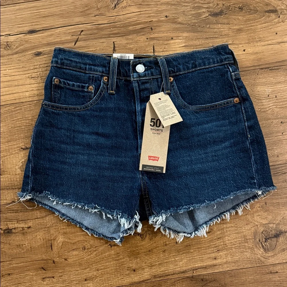 Levi's 501 Shorts - Picture 1 of 2